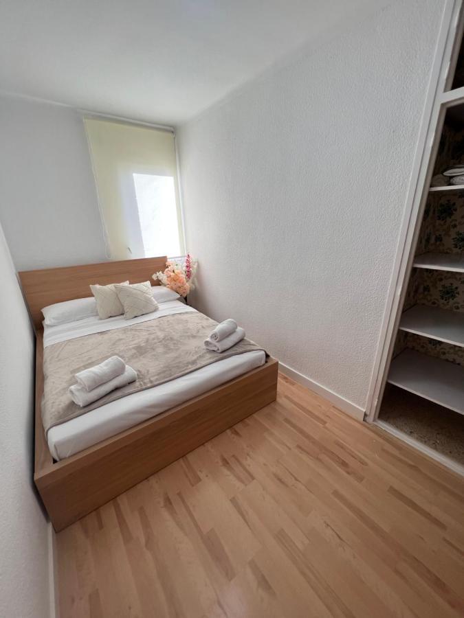Ca La Lidia Daire Viladecáns Dış mekan fotoğraf